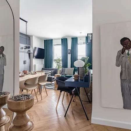 Queen's Gambit By Blue Mandarin *