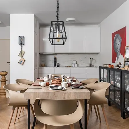 Queen's Gambit By Blue Mandarin Appartement
