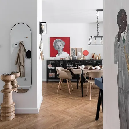 Queen's Gambit By Blue Mandarin * 格但斯克