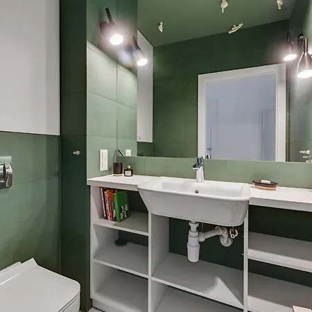 Queen's Gambit By Blue Mandarin Apartamento