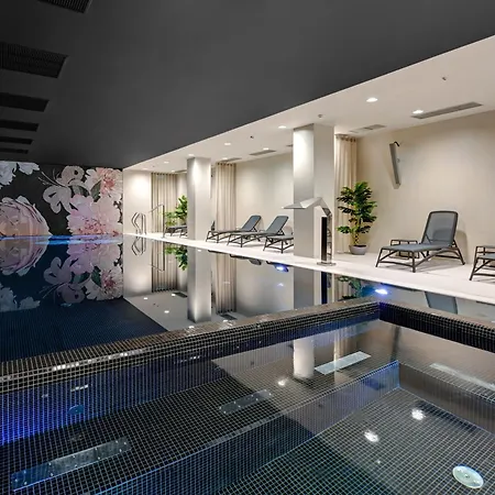 Queen's Gambit By Blue Mandarin Lägenhet