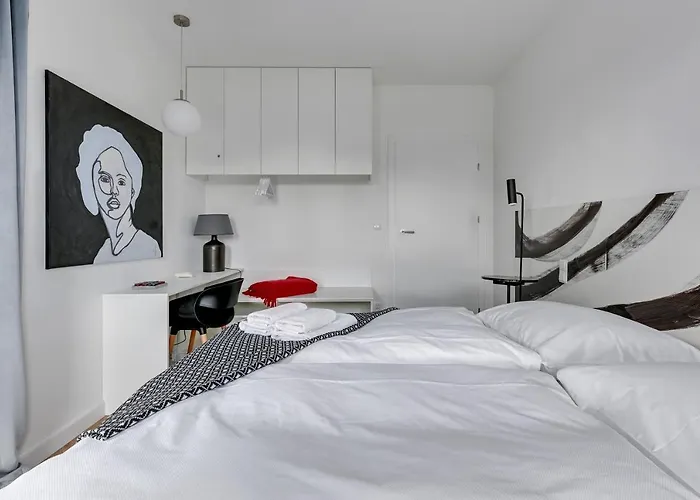 Apartment Queen's Gambit By Blue Mandarin Danzig