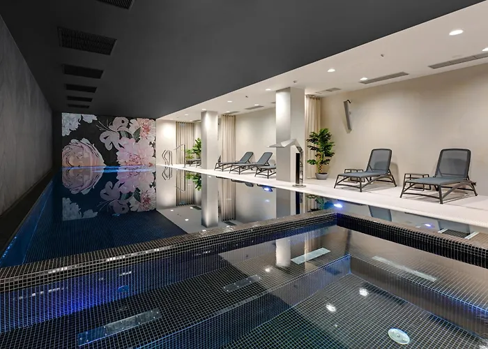 Queen's Gambit By Blue Mandarin Апартаменты